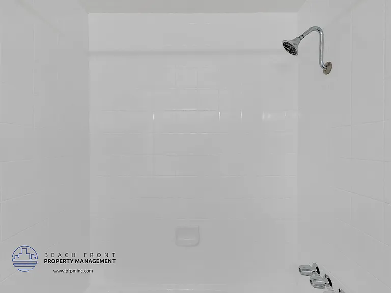740 W 24th St. — Photo 33