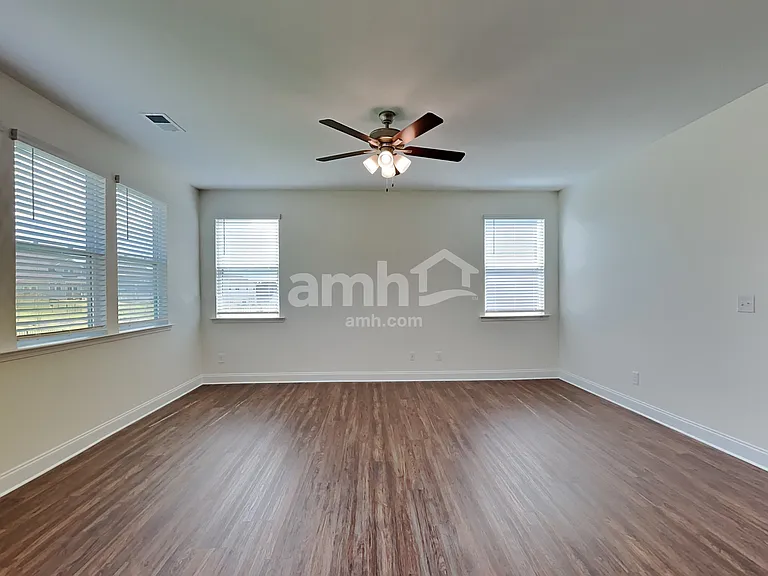 109 Twin River Dr — Photo 8