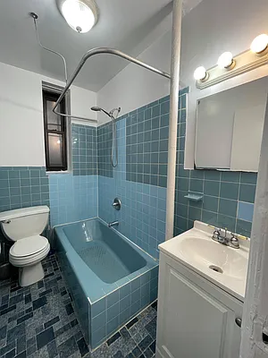 Rented by Bouklis Group | media 5