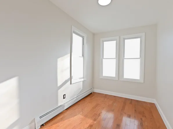 169 West 9th Street image 15 of 29