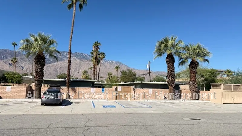 2 bed, 1.0 bath, $1,475 — Photo 3