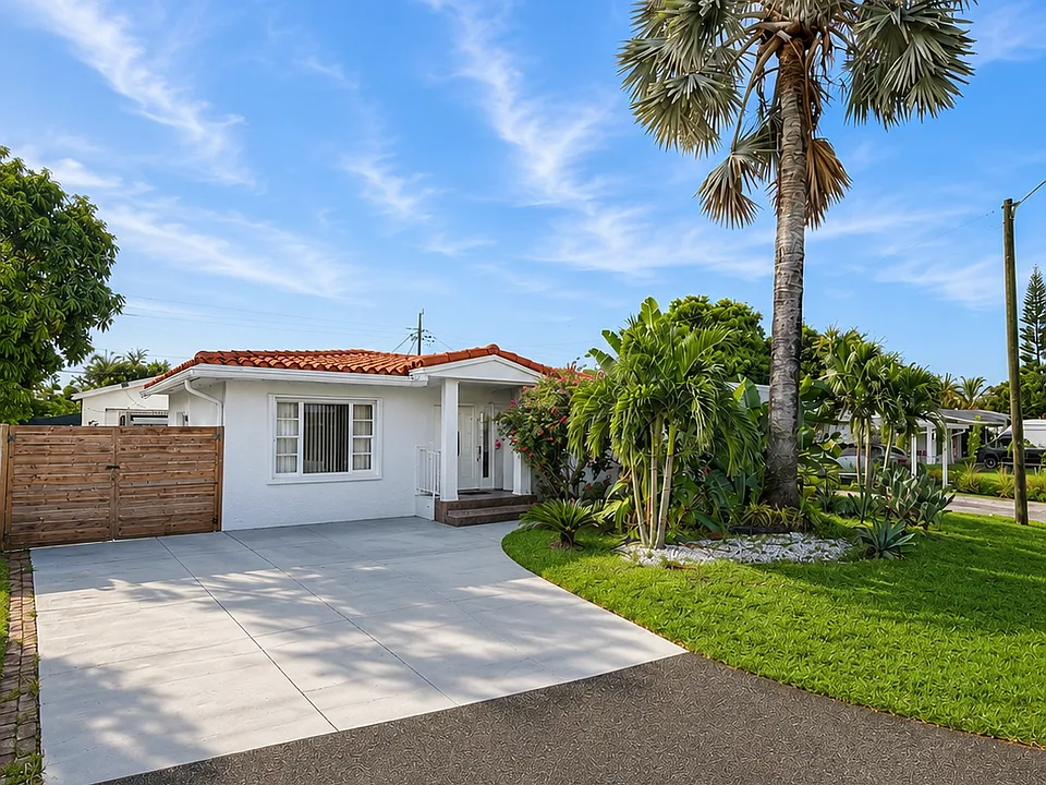 4730 NW 3rd Ave