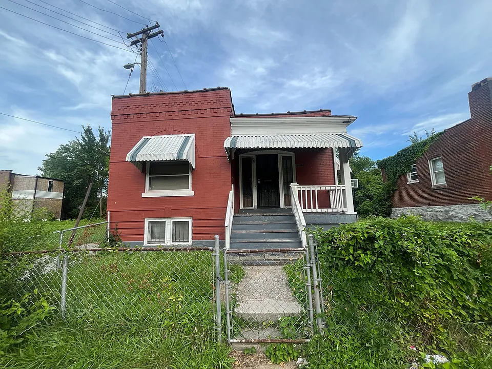 2810 Norwood Ave