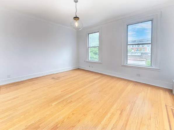 539 Lafayette Avenue image 1 of 6