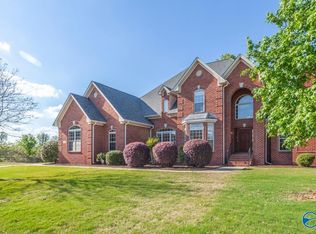 140 Misty River Ln SW, Huntsville, AL 35824