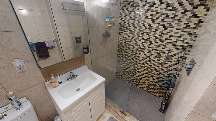 Rented by Emor Management Inc. | media 34