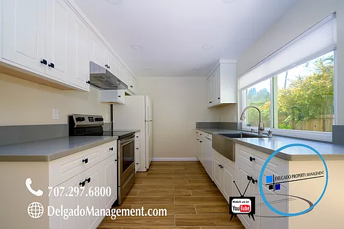 103 White Chapel Dr Photo 1
