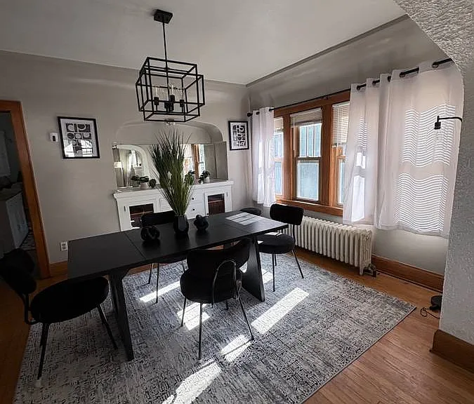 5735 W Philip Pl — Photo 2