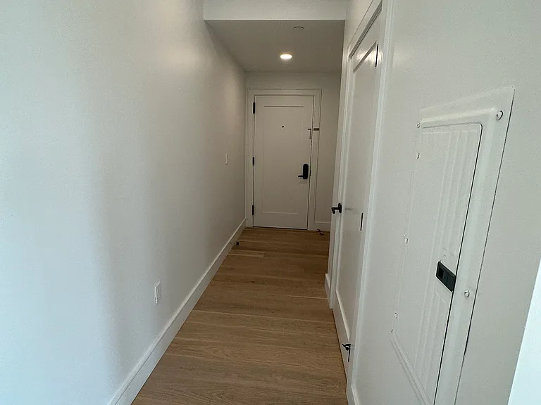 50 Leo M Birmingham Pkwy #604D — Photo 10