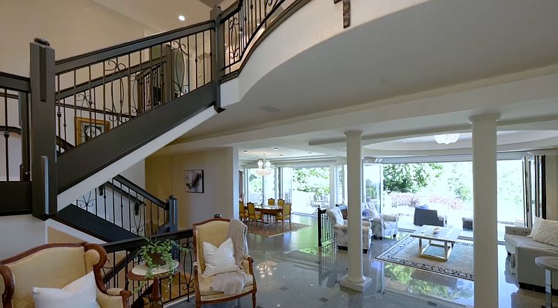 West Vancouver House for rent - 6 Bedrooms — photo 2
