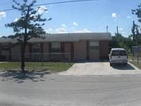 1st image of 935 NW 12th Ter