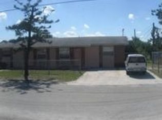 935 NW 12th Ter, Fort Lauderdale, FL 33311
