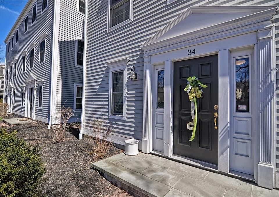 1st image of 34 Narragansett Pkwy #34
