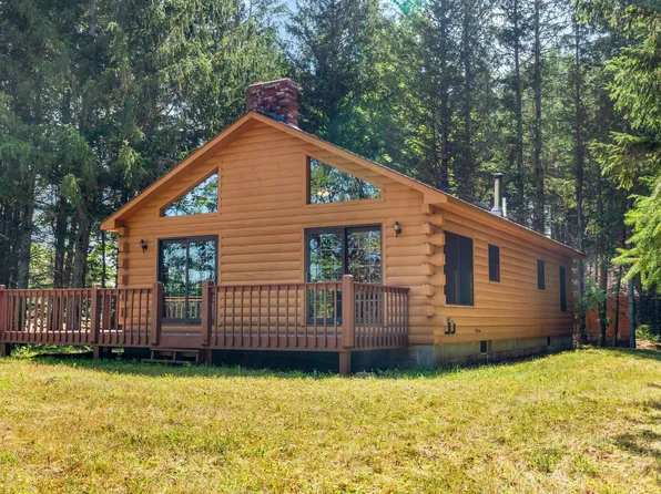 762 W West Ridge Road, Cornville, ME 04976