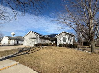 (Undisclosed Address), Mahomet, IL 61853