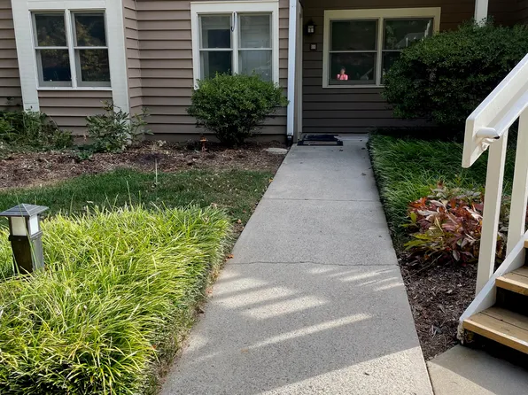 10 Willow Tree Run, Asheville, NC