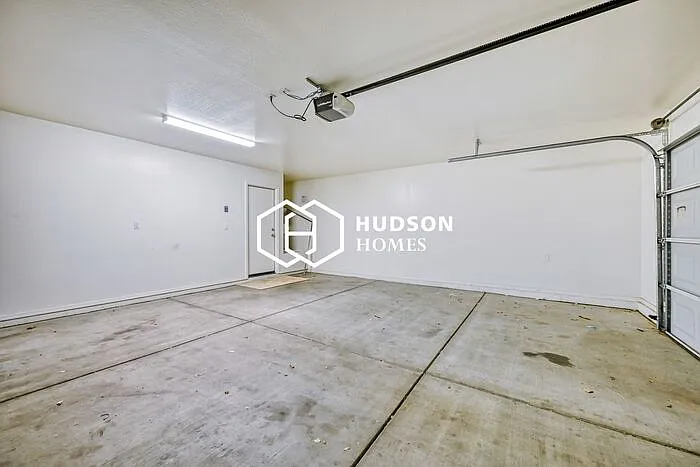 5638 S 10th Dr — Photo 26