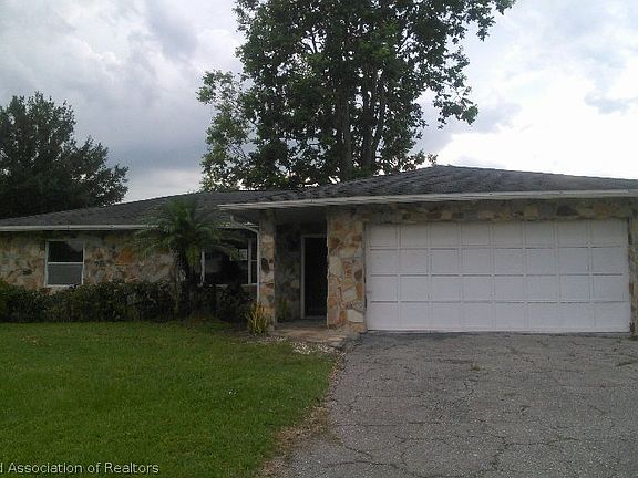 2nd image of 208 Blossom Dr