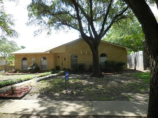 1st image of 5005 Latham Dr