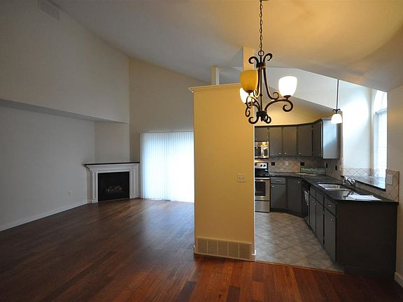 3rd image of 3405 W Northwest Blvd APT B