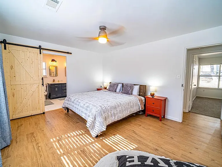 Main bedroom