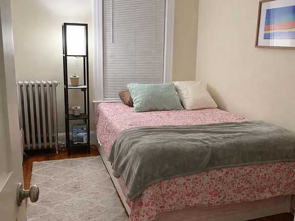 5th image of 850 Sea St #1