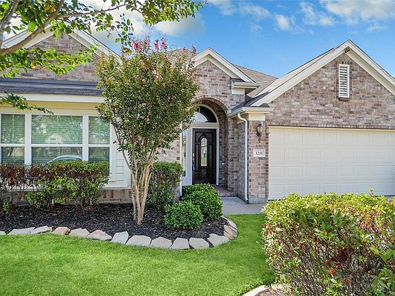 2nd image of 3211 Quarry Place Ln
