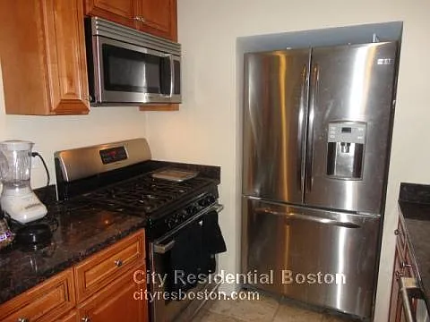 Building Photo - 59 Preble St #1