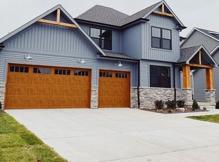 846 Highlands Dr, Crown Point, IN
