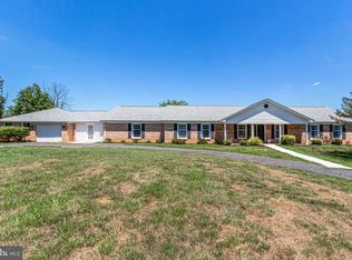 11402 Parkgate Dr, Nokesville, VA 20181