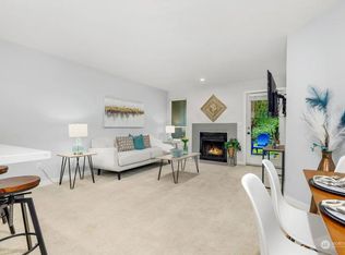 13717 Linden Ave N APT 117, Seattle, WA 98133