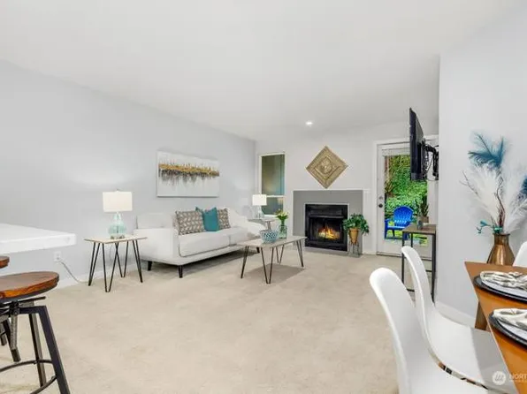 13717 Linden Ave N APT 117, Seattle, WA 98133