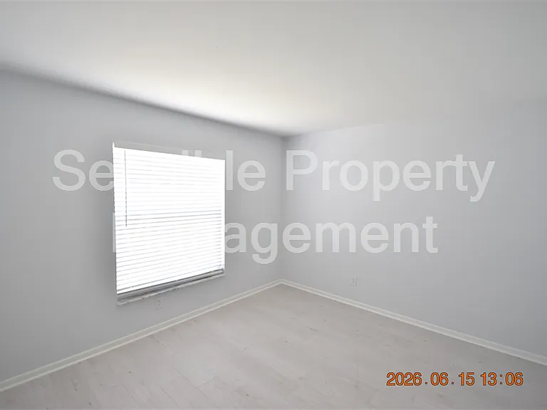 9304 Heritage Oak Ct — Photo 36