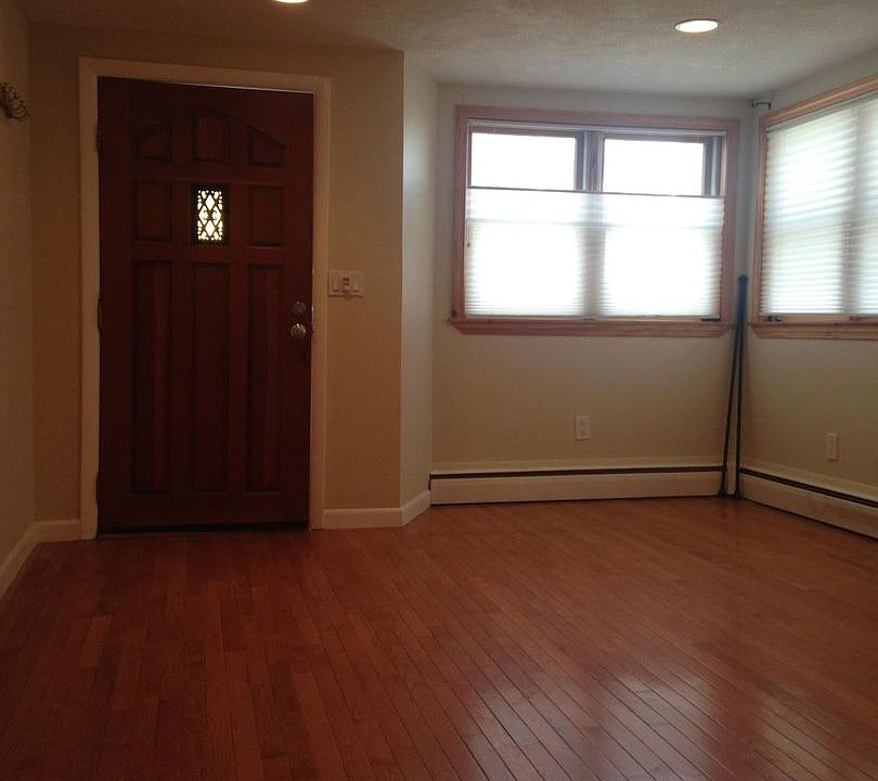 1st image of 296 & 298 Hurley St #296