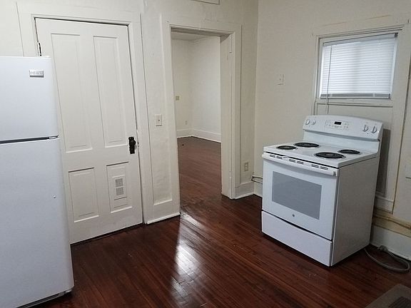 2nd image of 708 Caledonia St #706