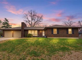 601 James St, Harrisonville, MO 64701