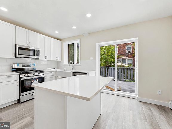 5th image of 2606 S 61st St