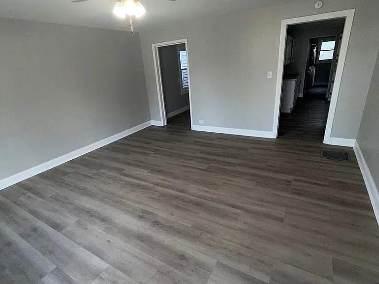 622 Taylor Ave — Photo 2
