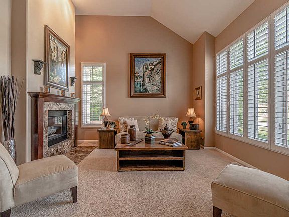 3rd image of 13137 W Hidden Valley Dr