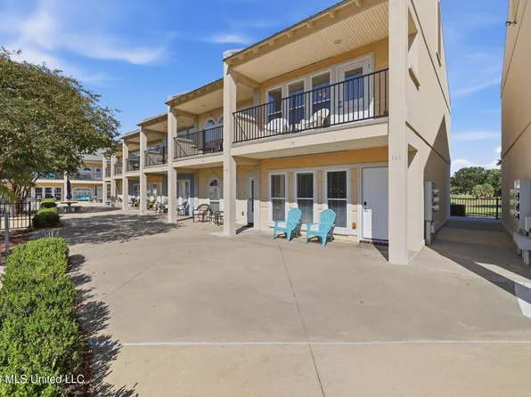 548 W Beach Blvd APT 114, Long Beach, MS 39560
