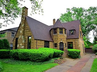 920 Forest Ave, Oak Park, IL 60302
