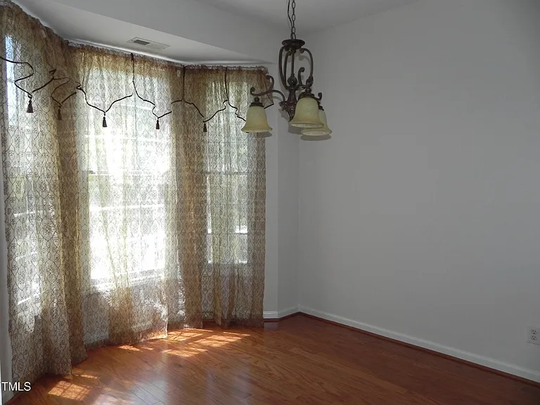 216 Castle Hayne Dr — Photo 9