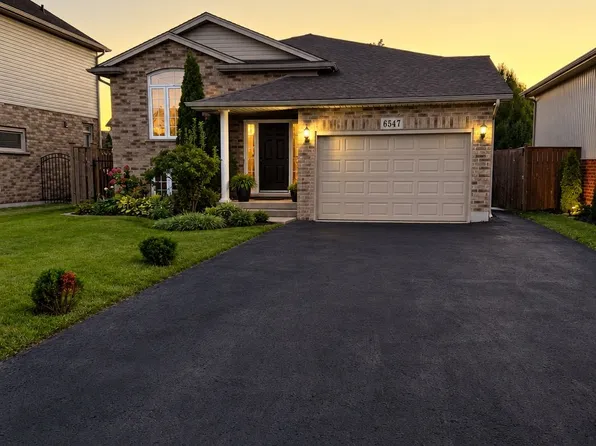 6547 Mary Dr, Niagara Falls, ON L2H 0B5