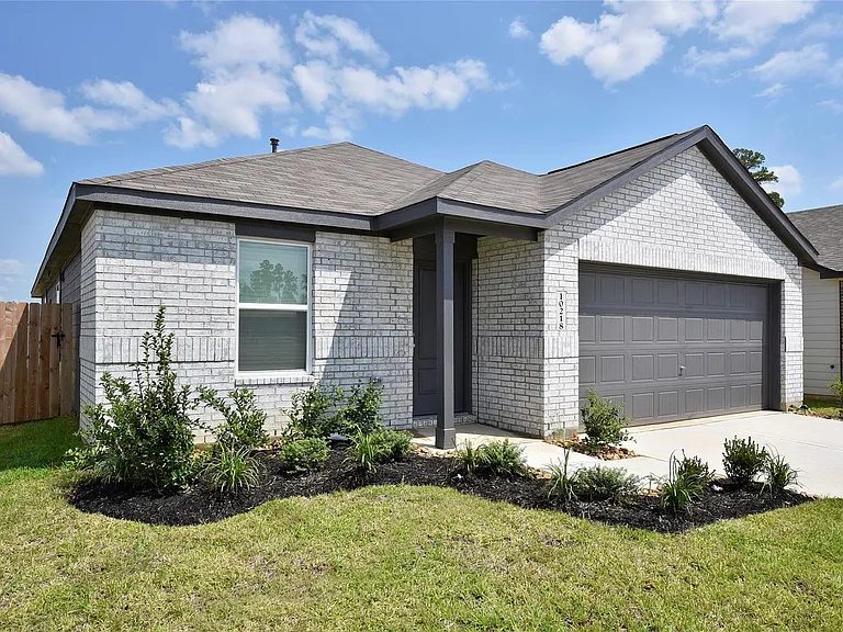 10218 Prairie Dunes Ln — Photo 2