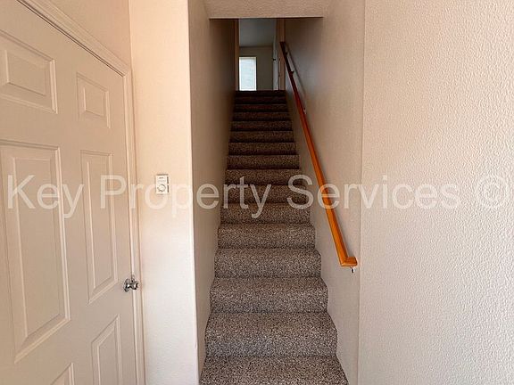 2nd image of 5711 NE 135th Ave
