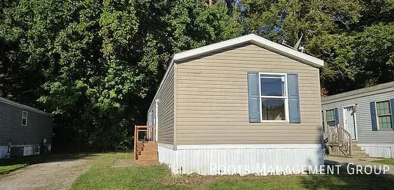 2088 E Empire Ave #118 — Photo 2