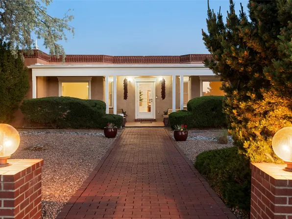 12 Calle Varada, Santa Fe, NM 87507