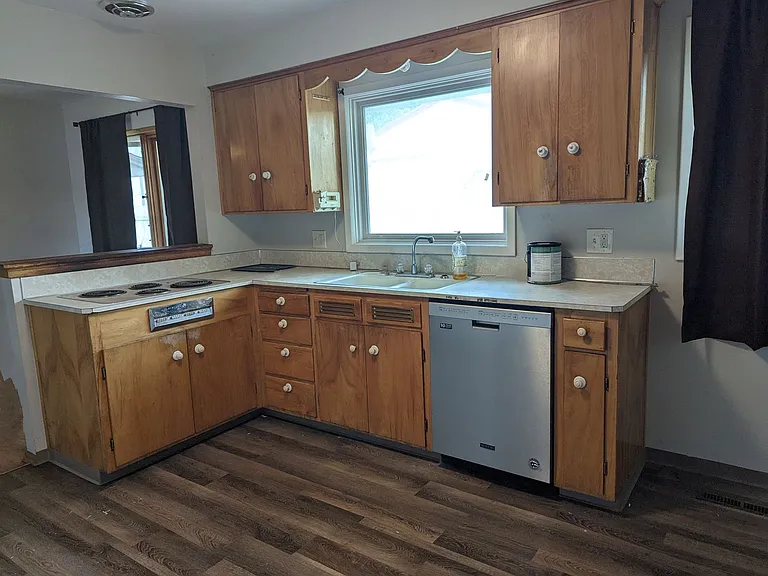 428 Linden Dr — Photo 3