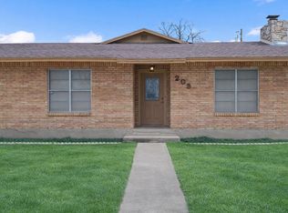 203 Margaret Ln, Del Rio, TX 78840