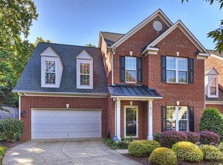 5101 Berkeley Creek Ln, Charlotte, NC 28277